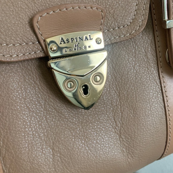 VINTAGE Aspinal of London Mollie Camel Leather Satchel. - Picture 14 of 16